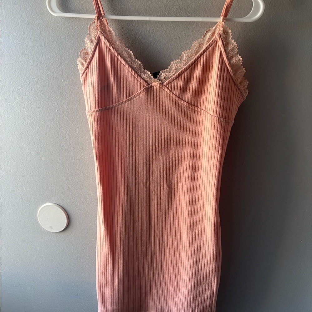 Forever 21 Ribbed Lace-Trim Slip Dress in Blush Pink